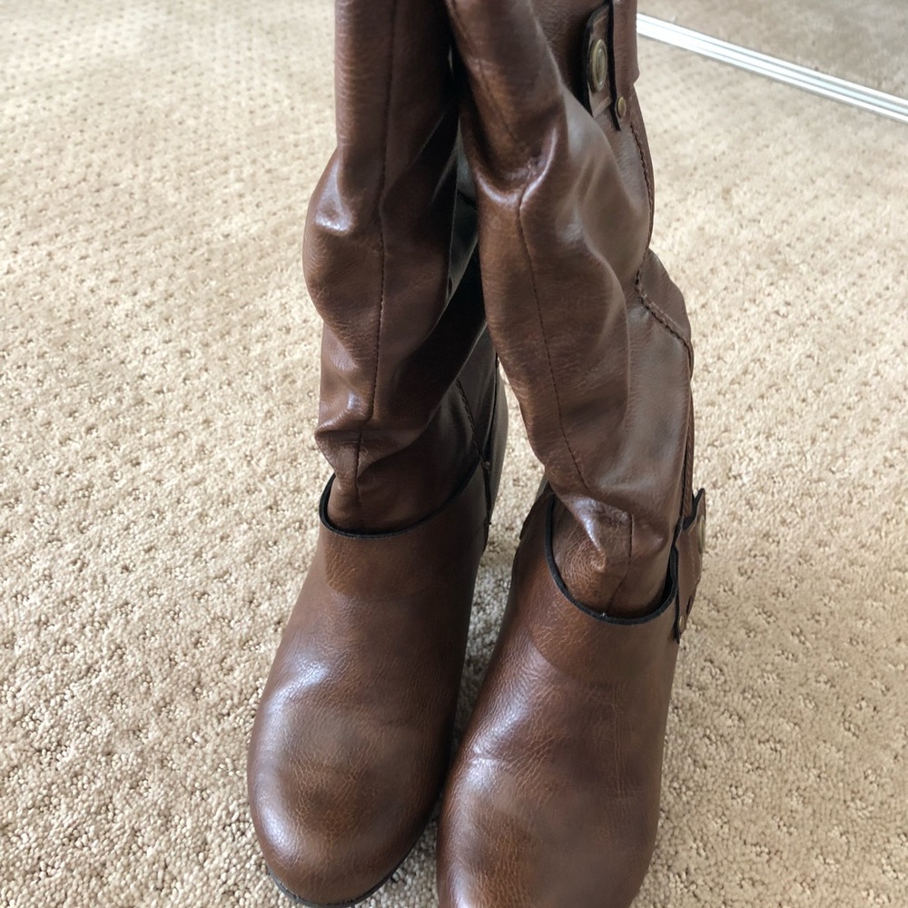 A.n.a brown boots.